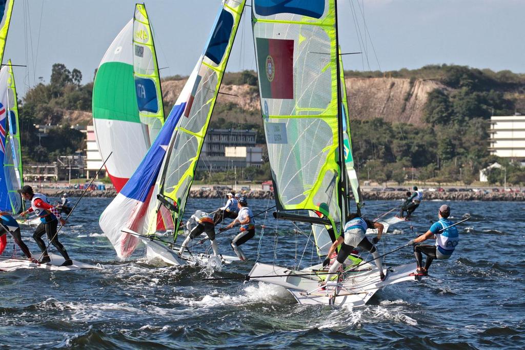 Day 6 - 49er August 13, 2016. Mark rounding action © Richard Gladwell www.photosport.co.nz